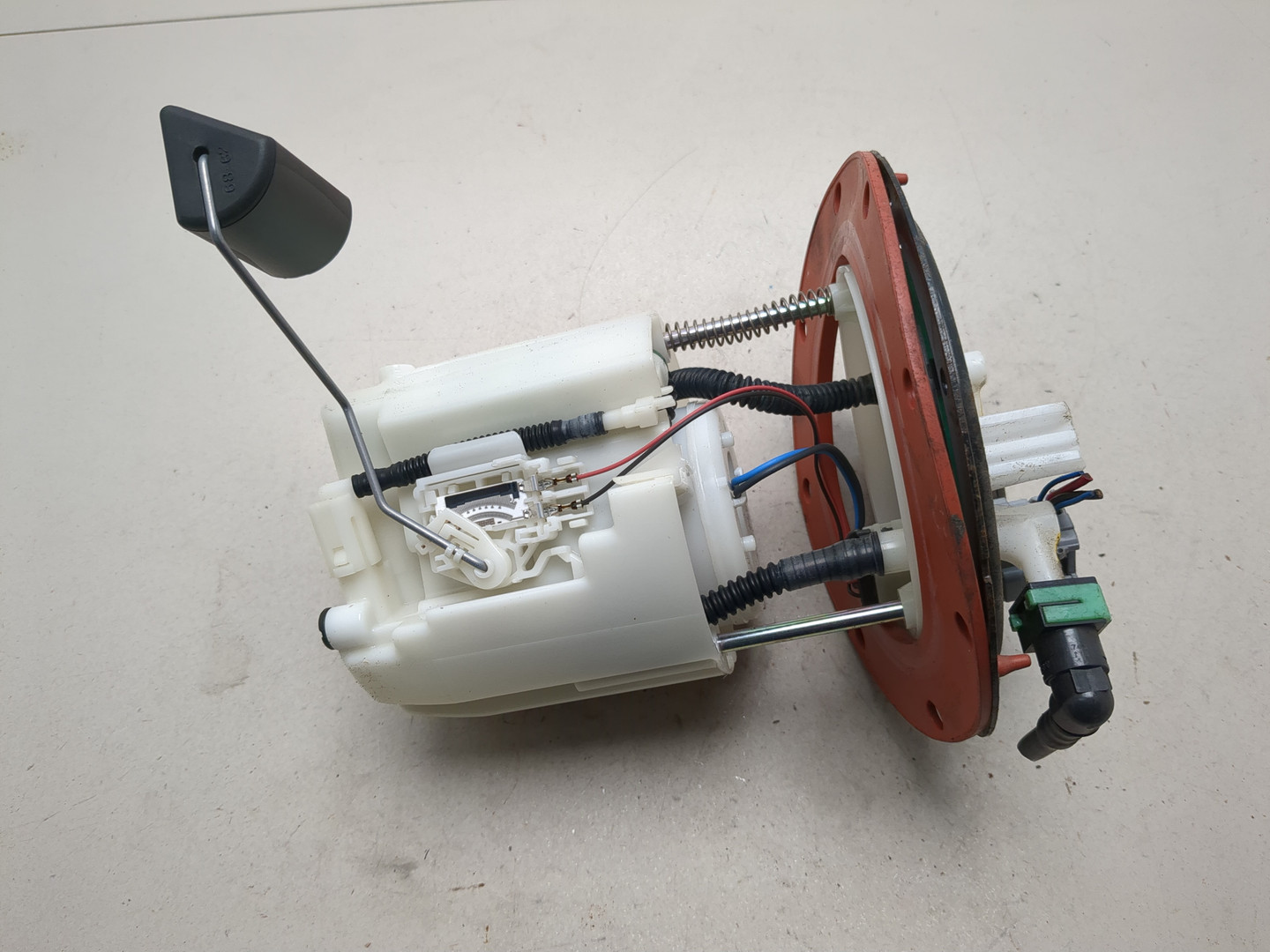 Насос топливный электрический