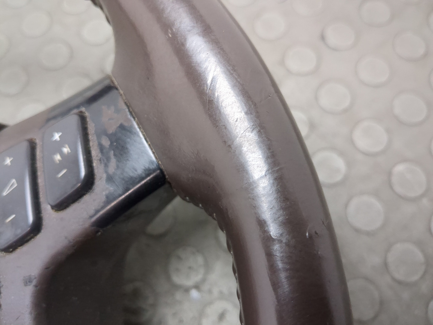 Рулевое колесо (руль)