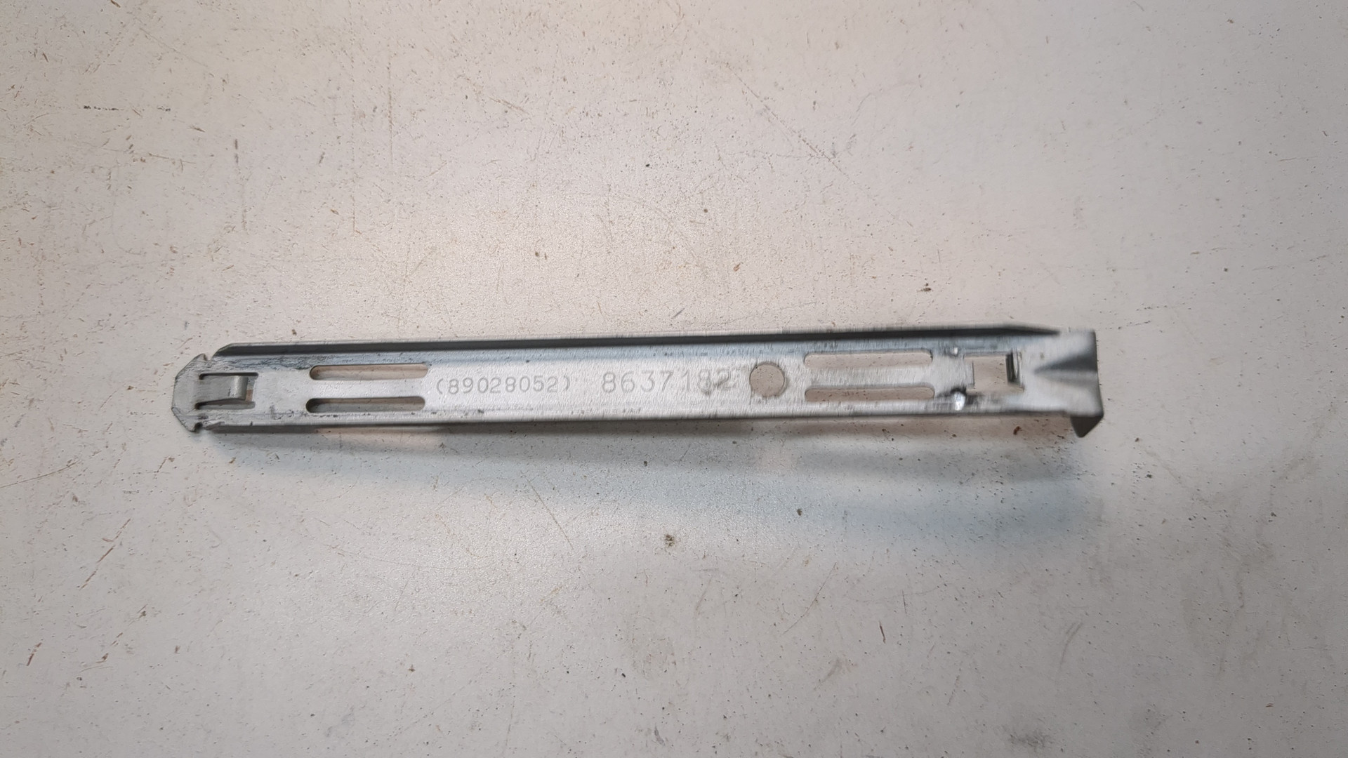 Кронштейн крепления фары