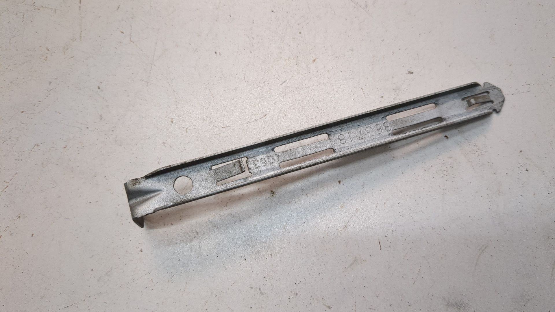 Кронштейн крепления фары