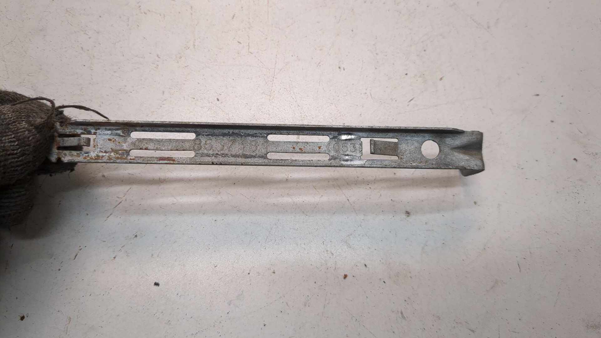 Кронштейн крепления фары