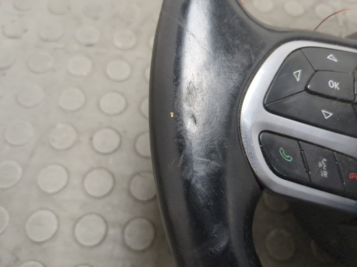 Рулевое колесо (руль)