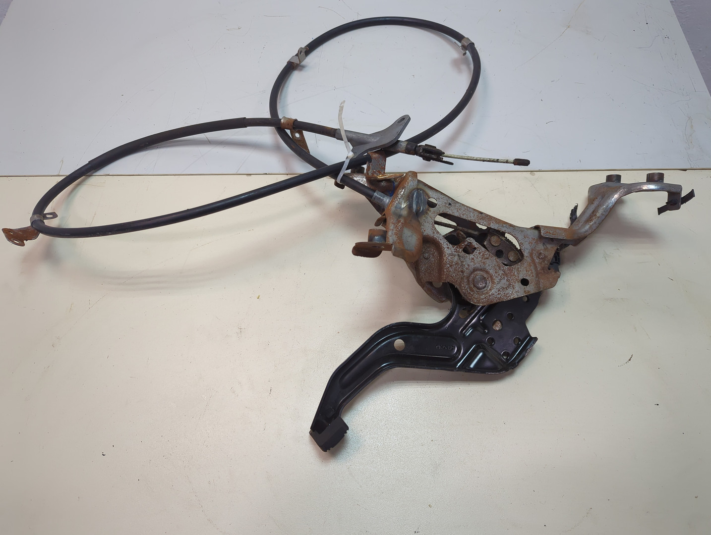 Рычаг стояночного тормоза