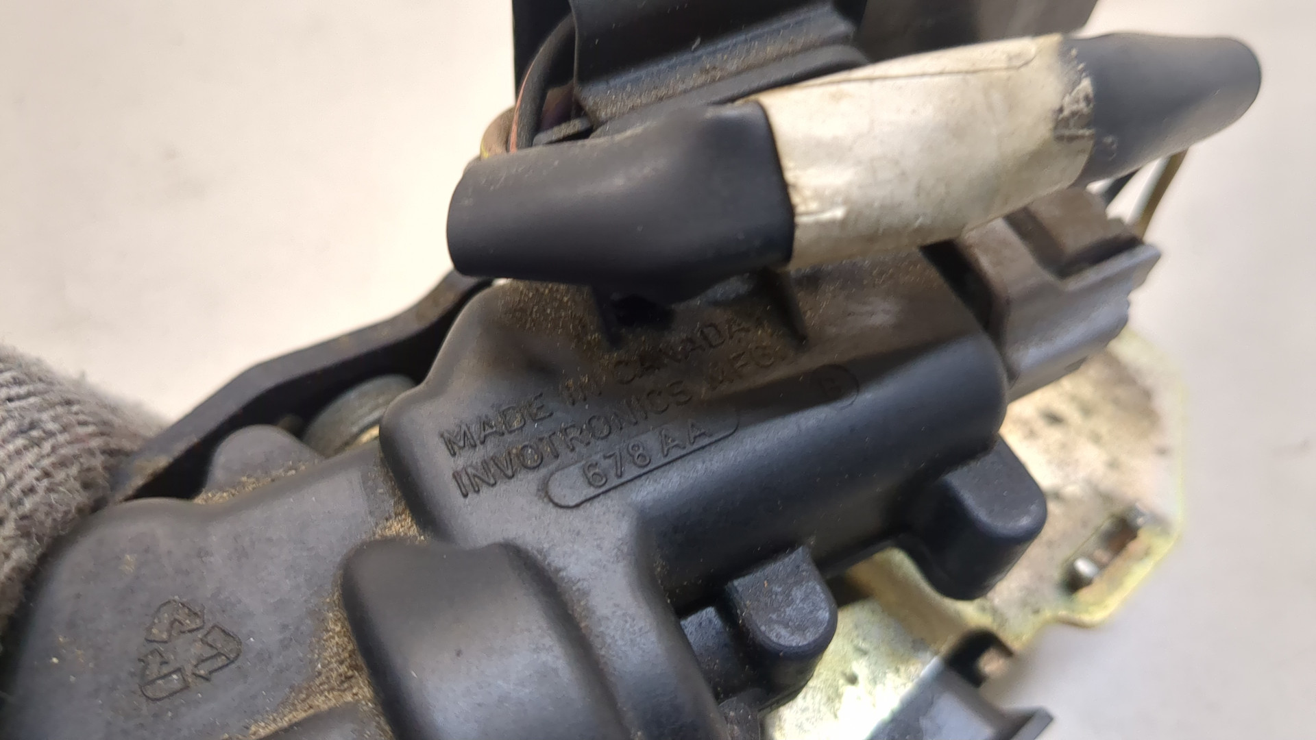 Замок багажника