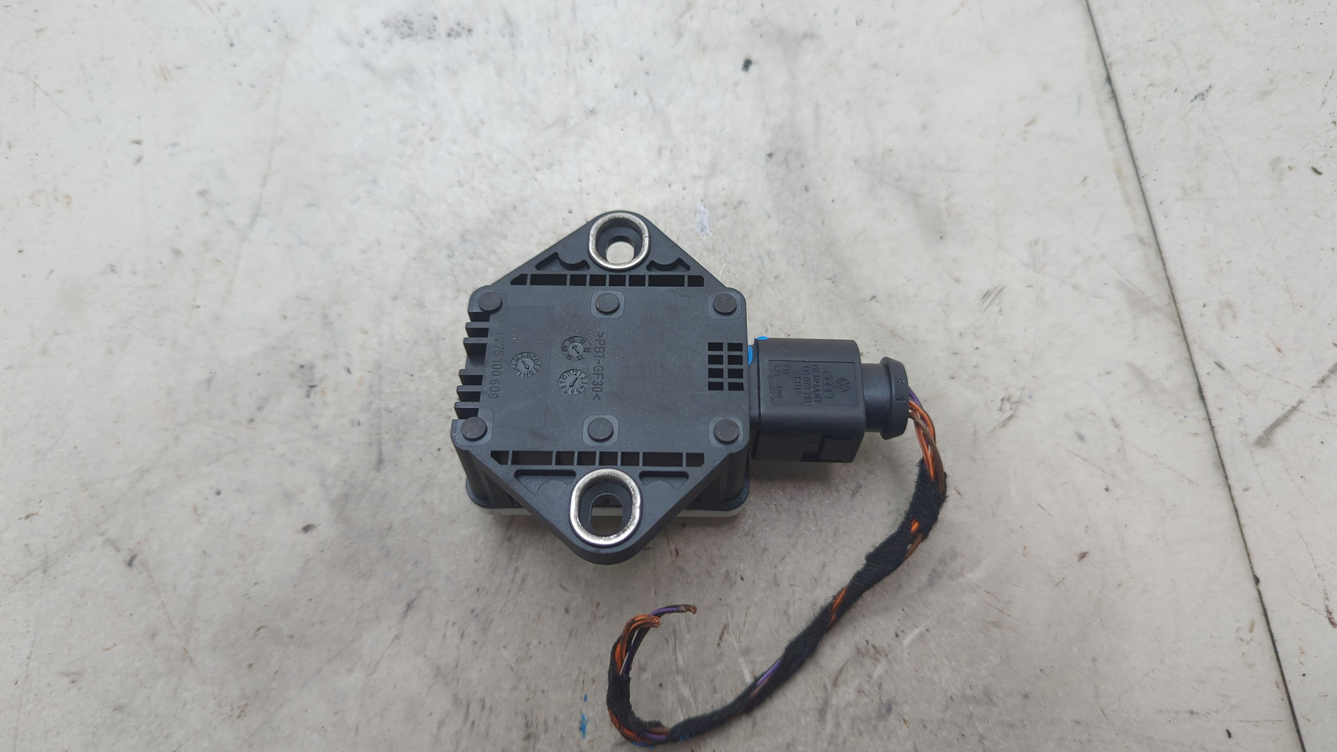 Датчик ускорения