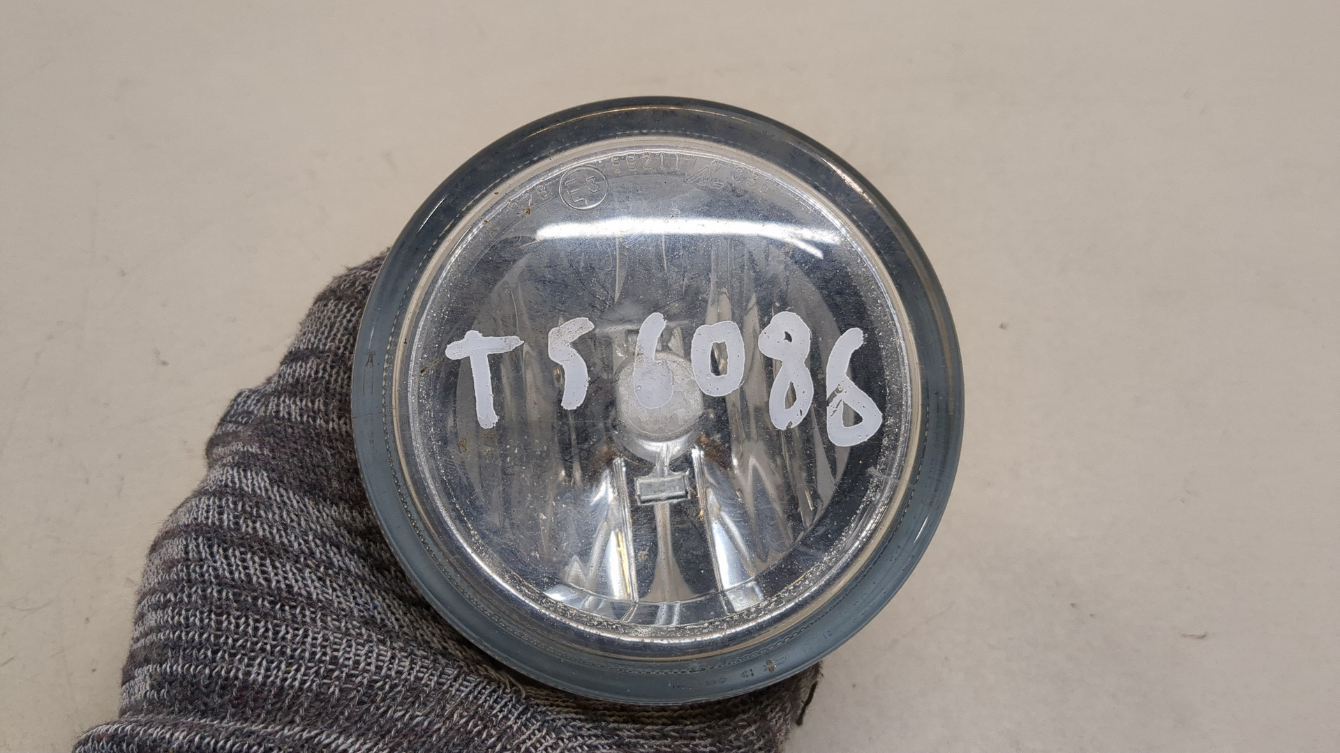 Фара противотуманная правая