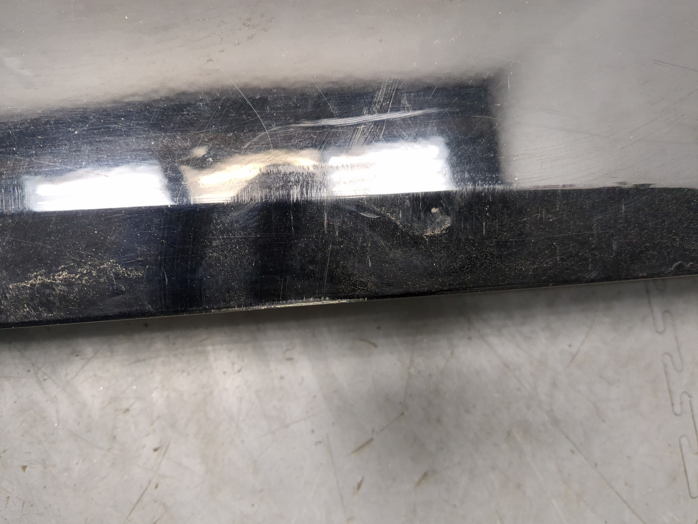 Дверь багажника нижняя (борт)