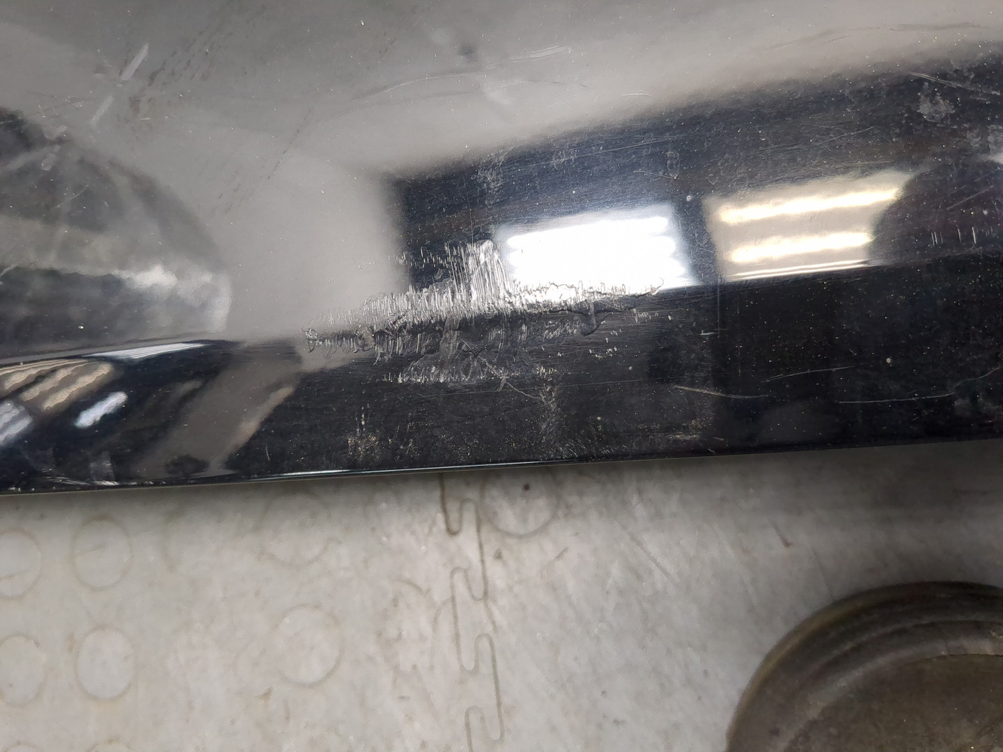 Дверь багажника нижняя (борт)