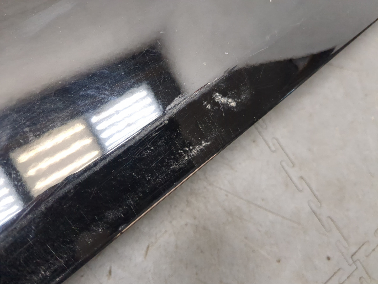 Дверь багажника нижняя (борт)