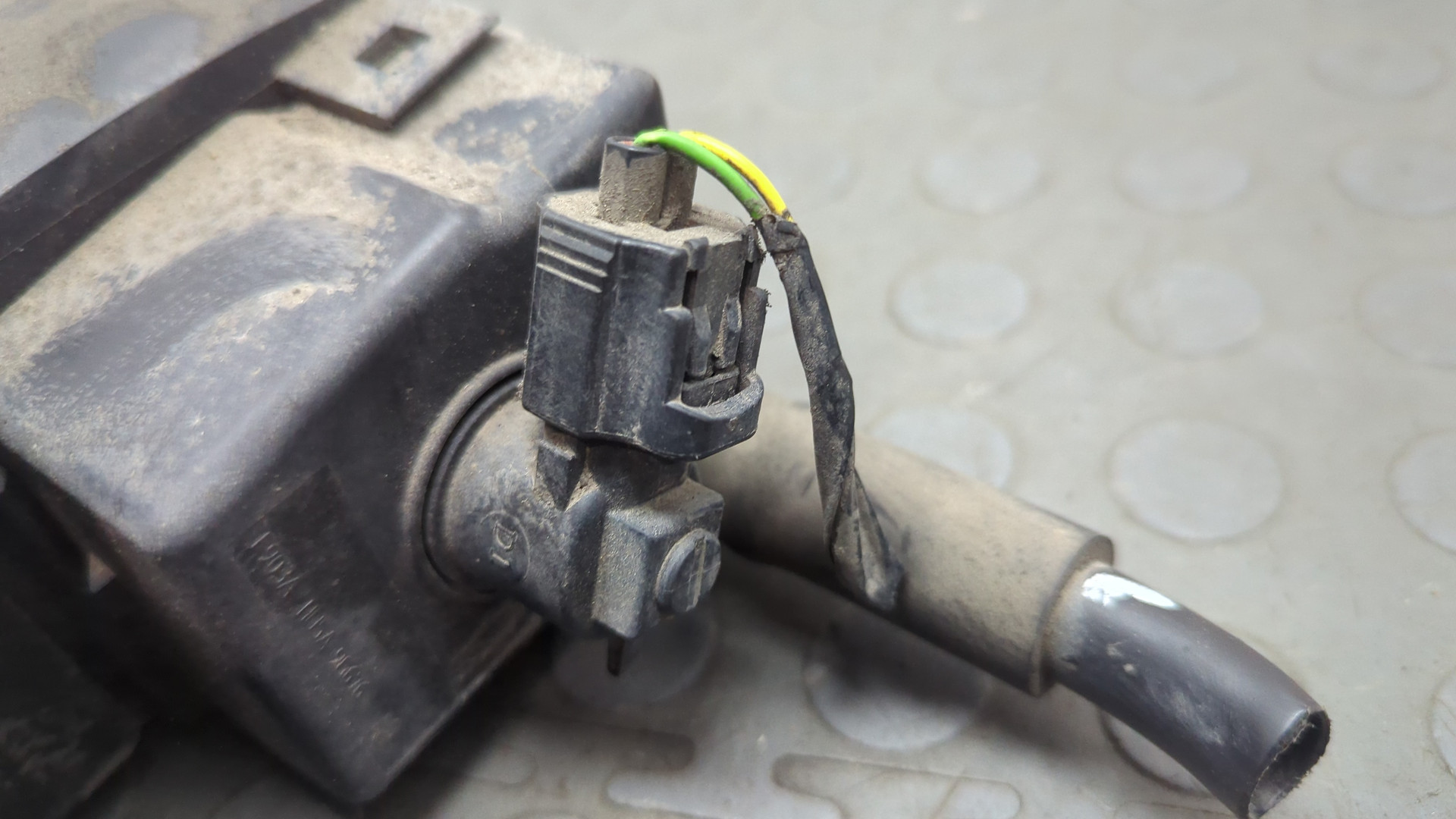 Абсорбер (фильтр угольный)