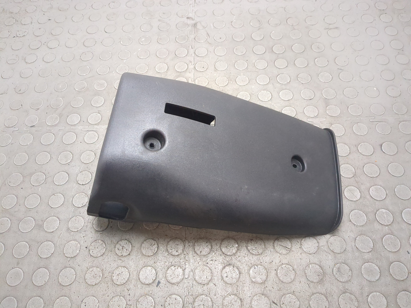 Кожух рулевой колонки