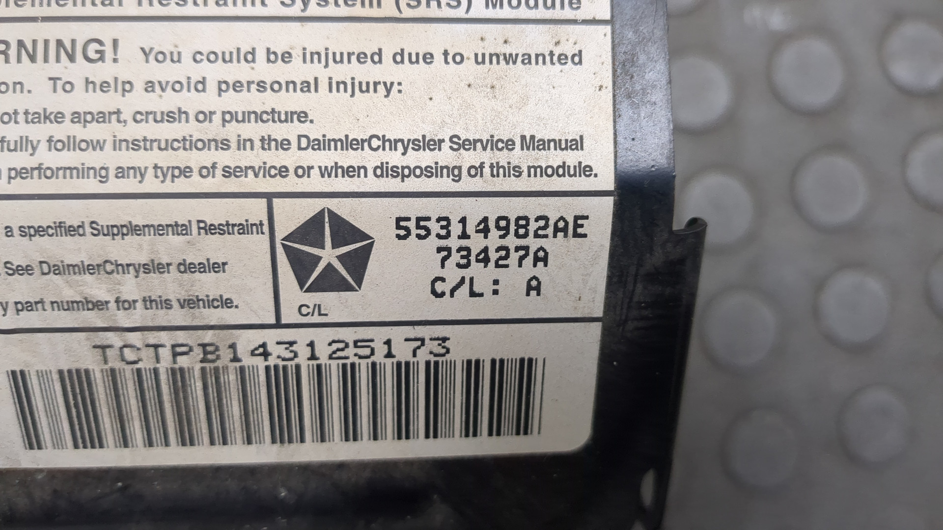 Подушка безопасности пассажирская (в торпедо)