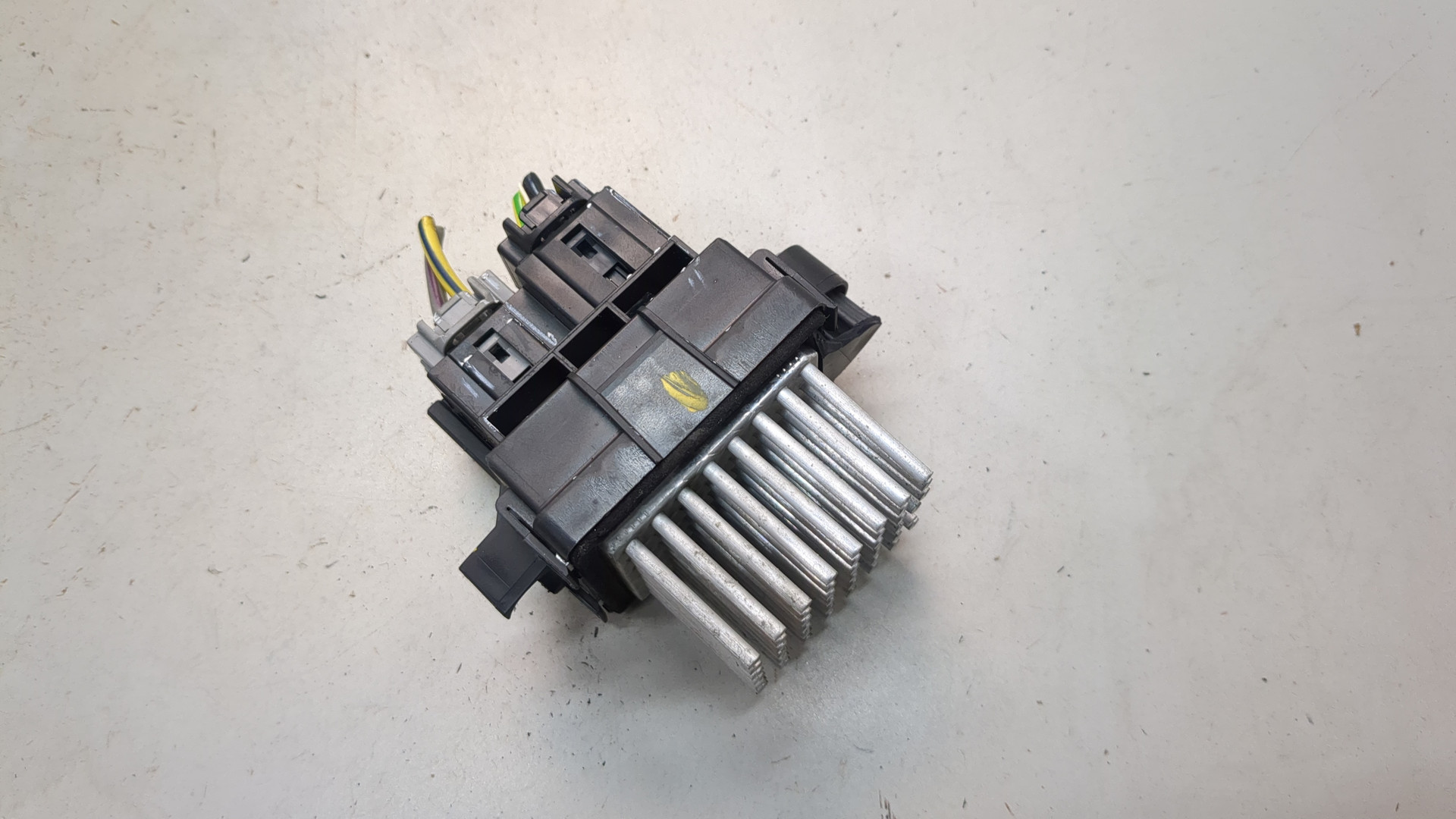 Резистор отопителя