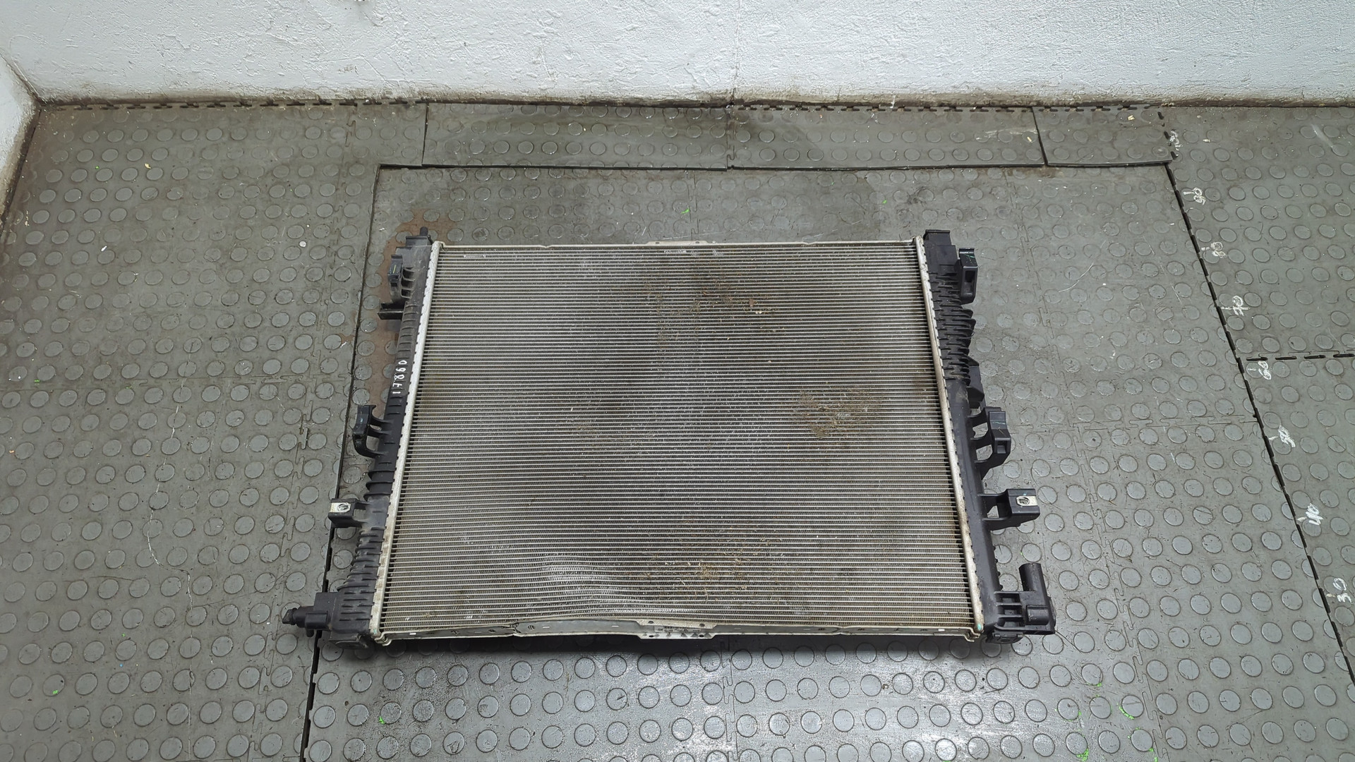 Радиатор охлаждения двигателя основной