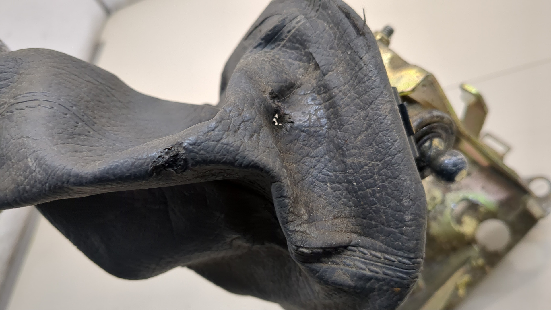 Кулиса МКПП / АКПП