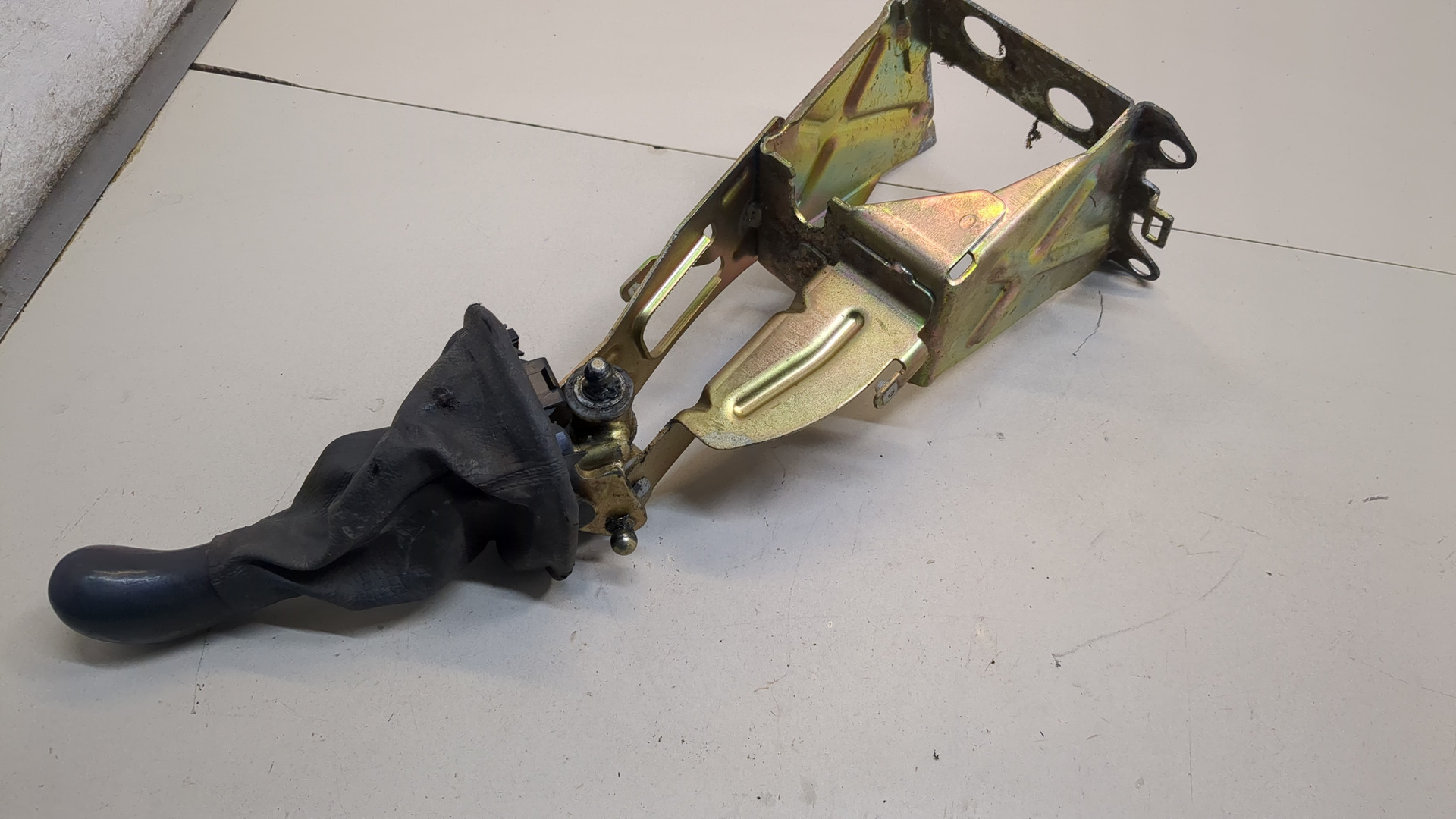 Кулиса МКПП / АКПП