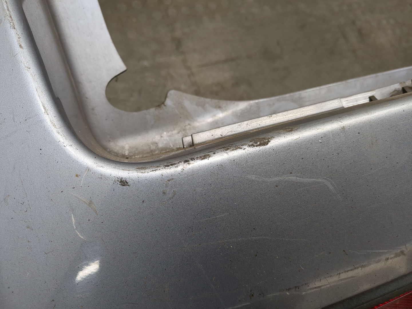 Бампер задний