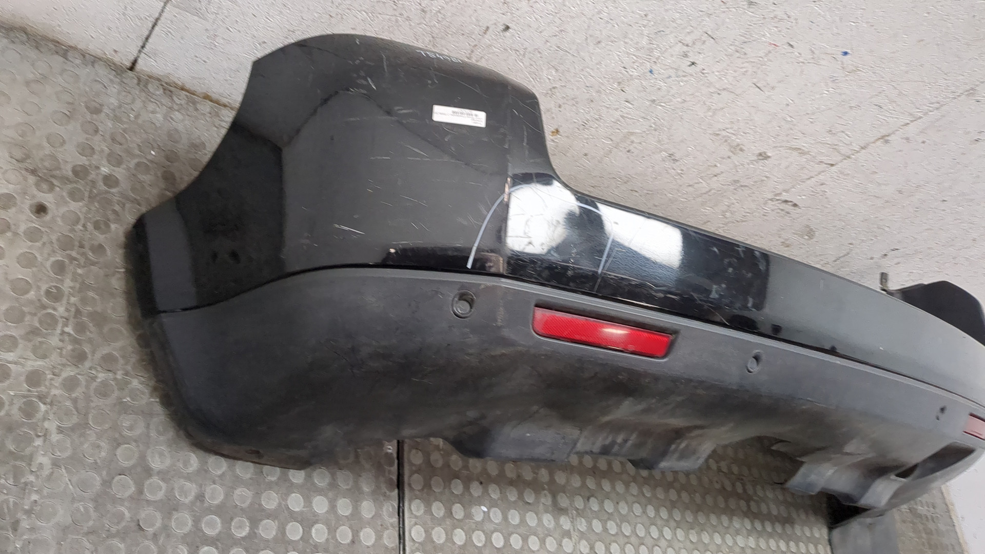 Бампер задний