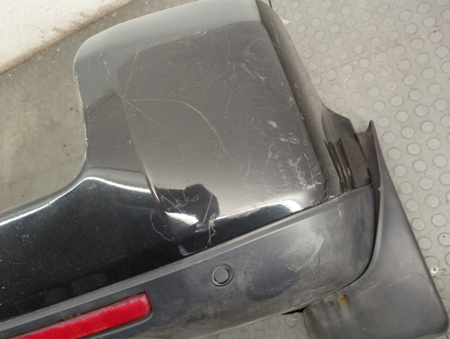 Бампер задний