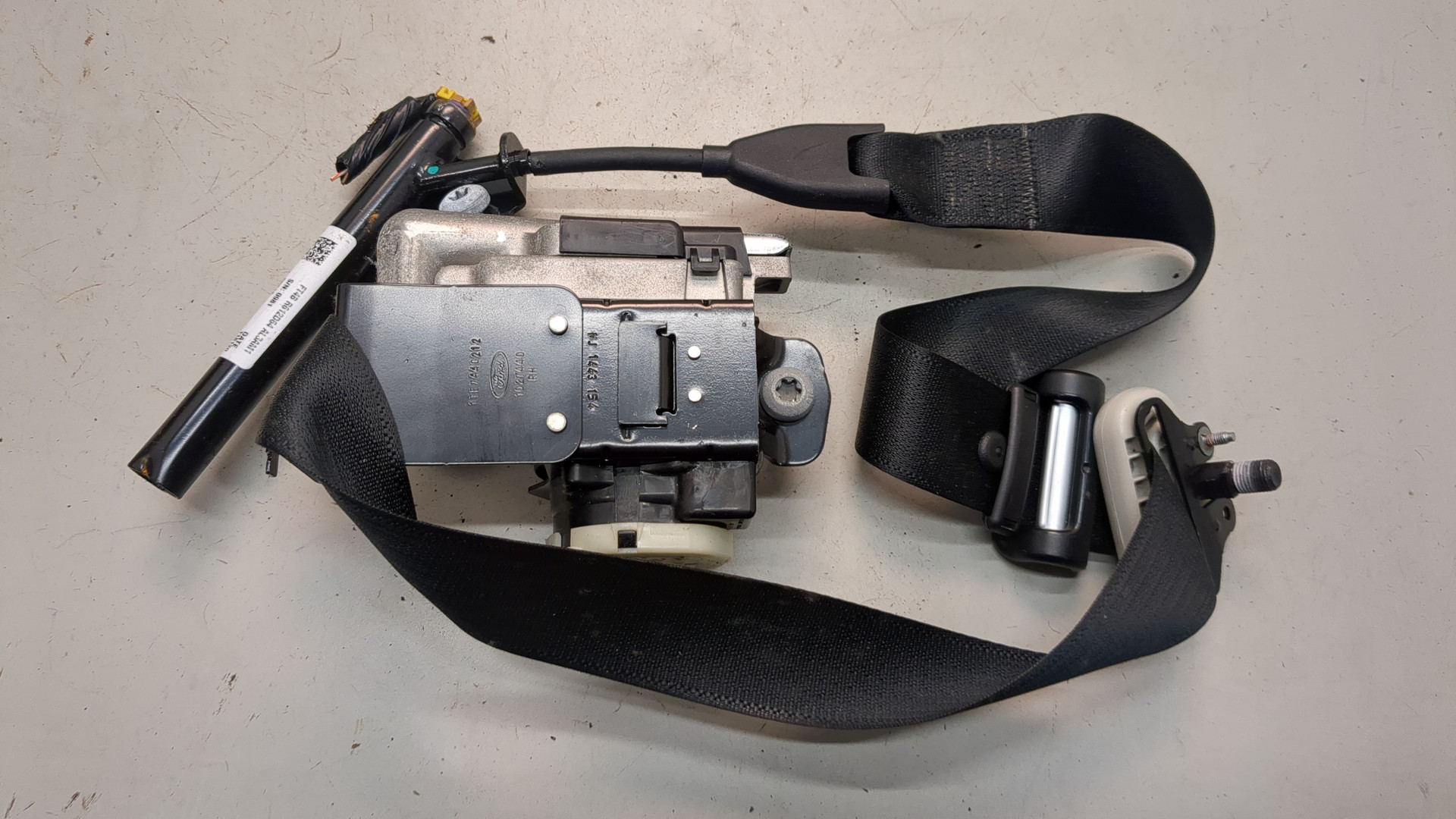 Ремень безопасности