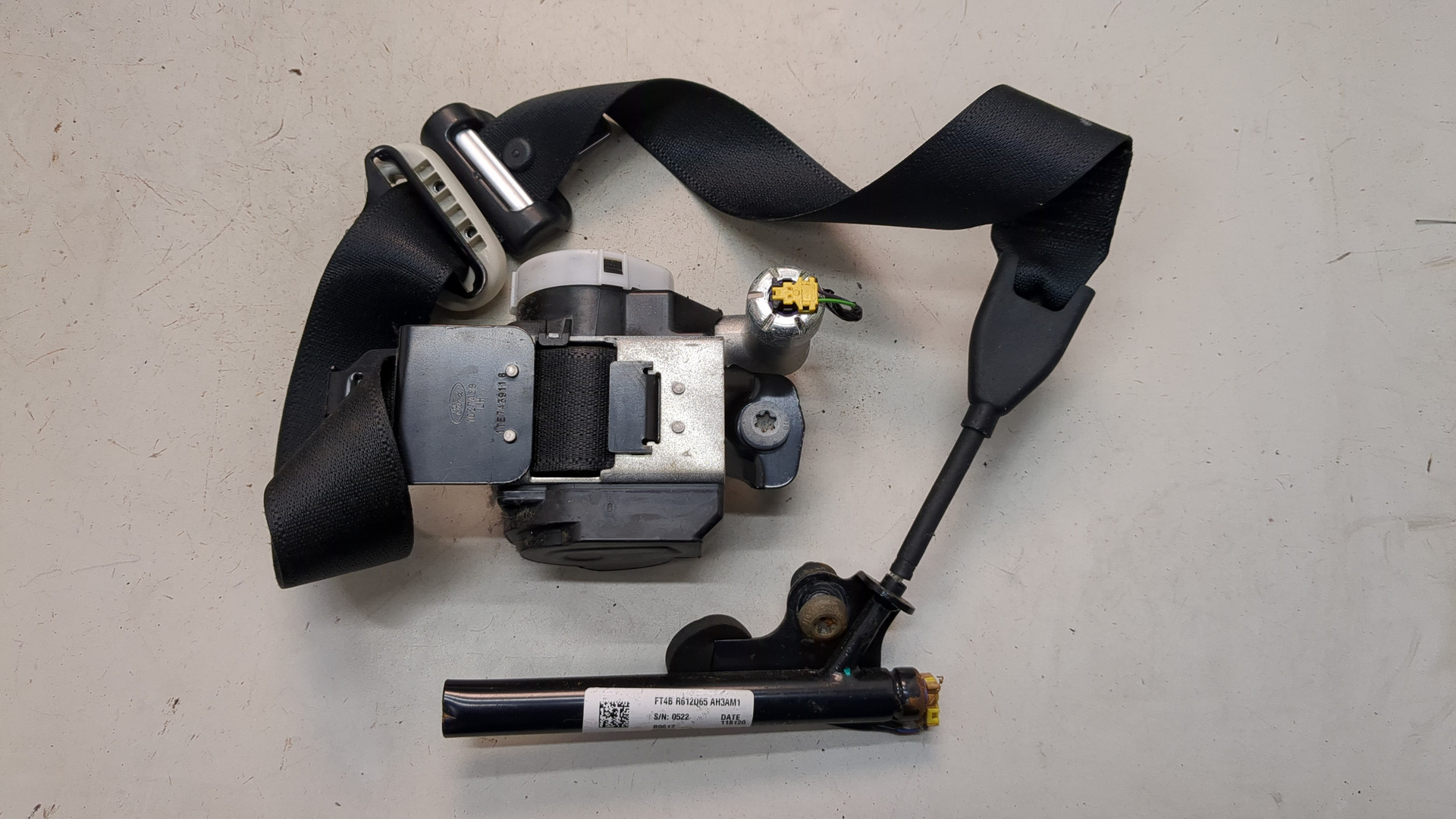 Ремень безопасности