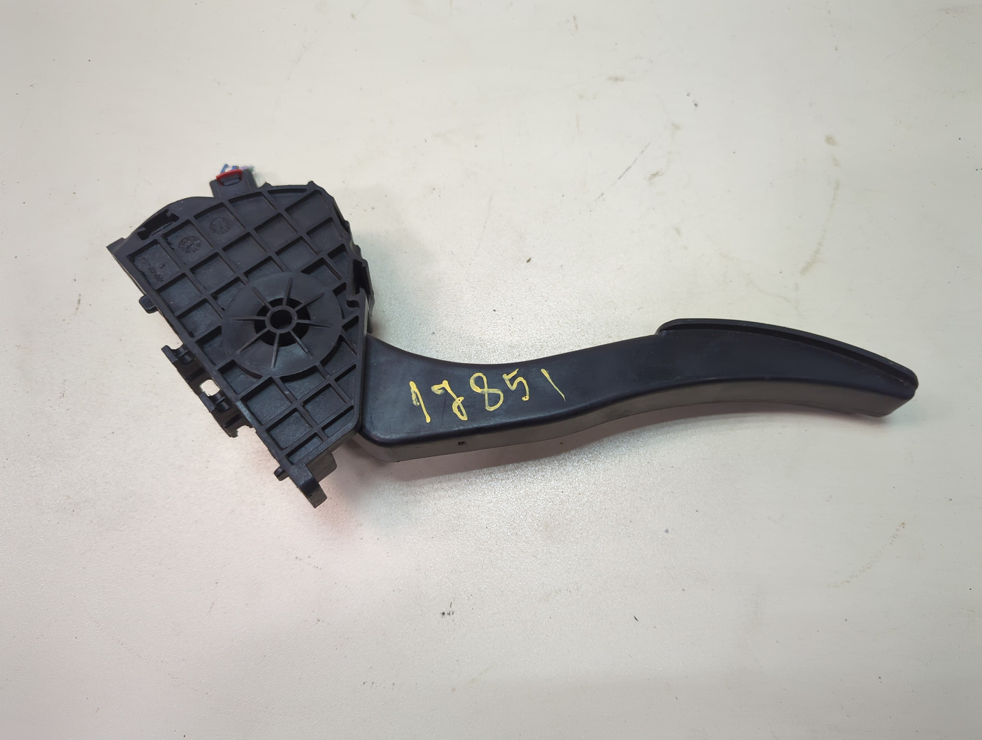 Педаль газа