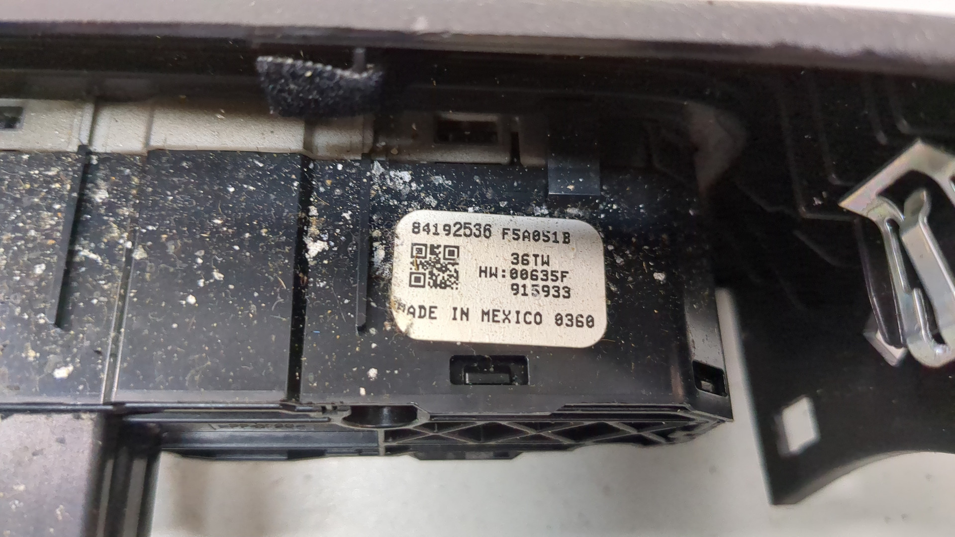 Переключатель света фар