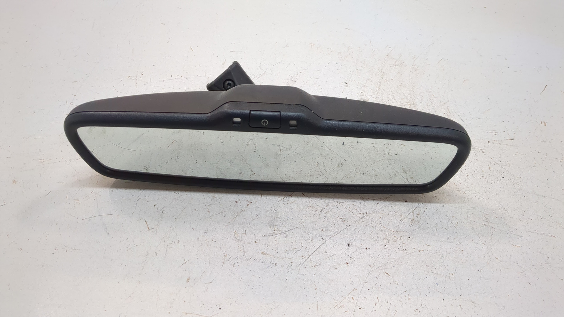 Зеркало заднего вида