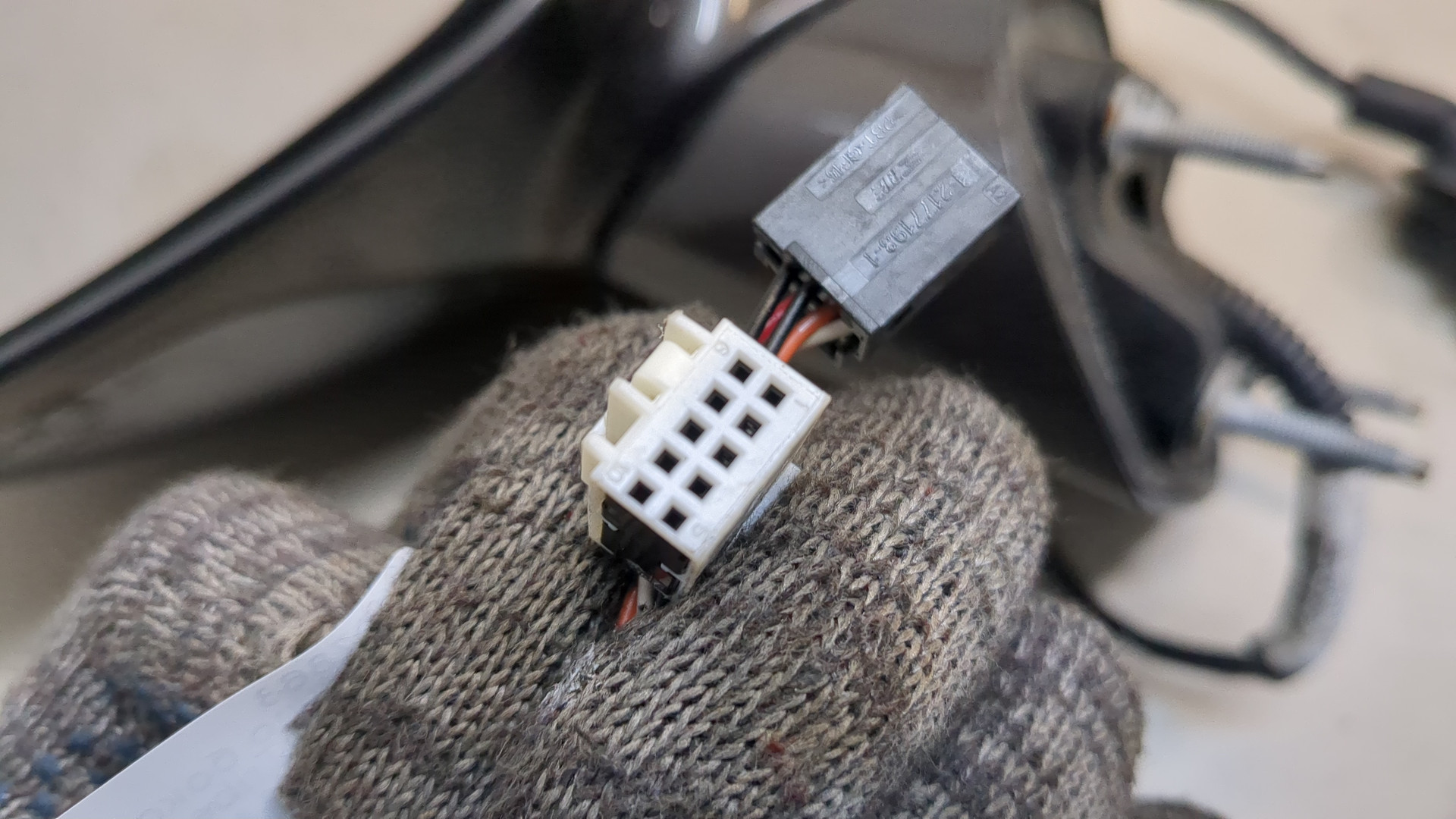 Зеркало левое электрическое