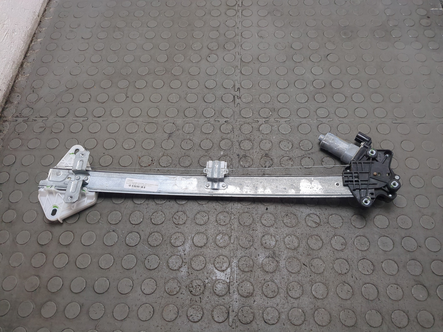 Стеклоподъемник электр. передний левый