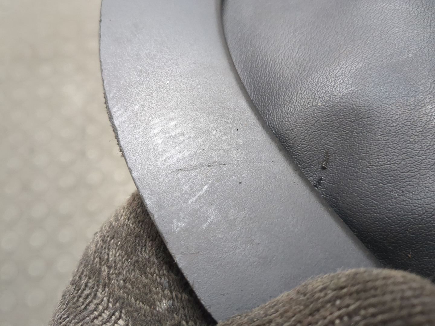 Кожух рулевой колонки