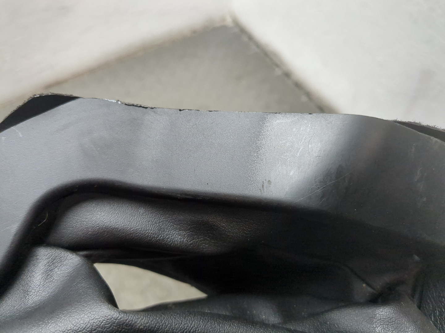 Кожух рулевой колонки