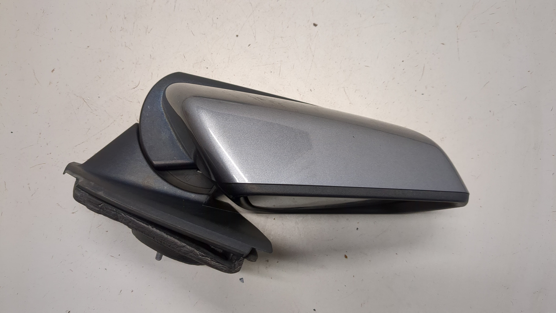 Зеркало правое электрическое