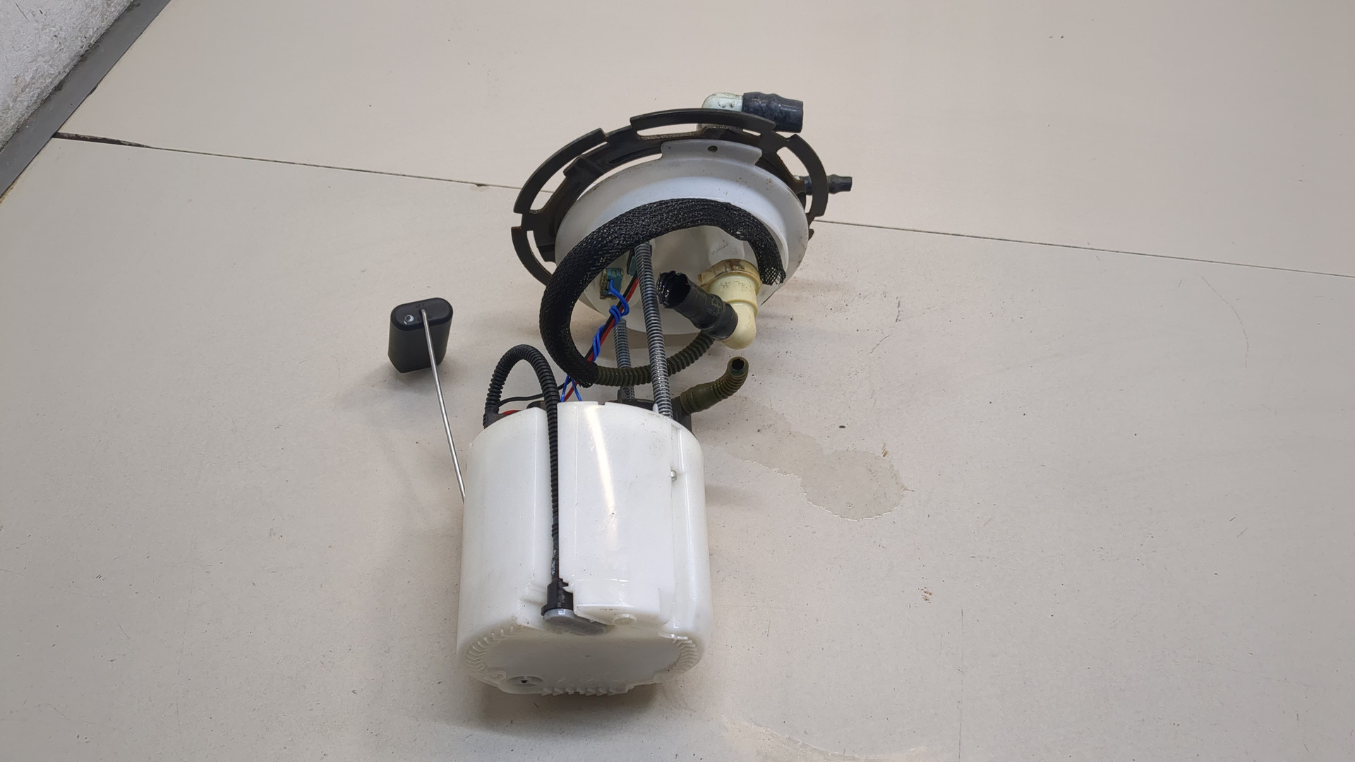 Насос топливный электрический