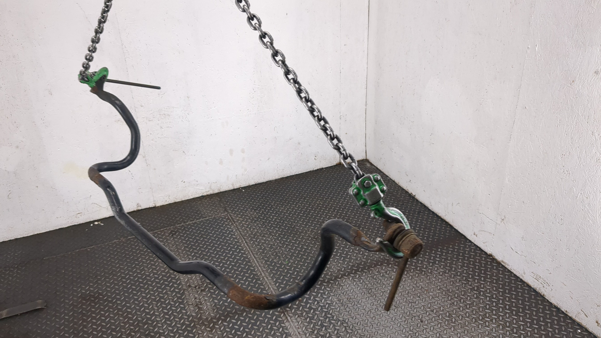 Стабилизатор передний