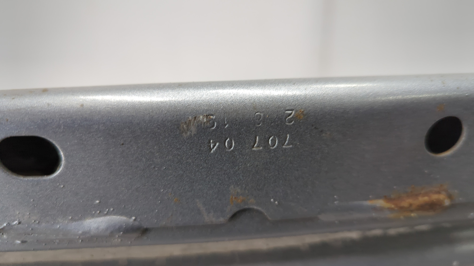 Усилитель заднего бампера