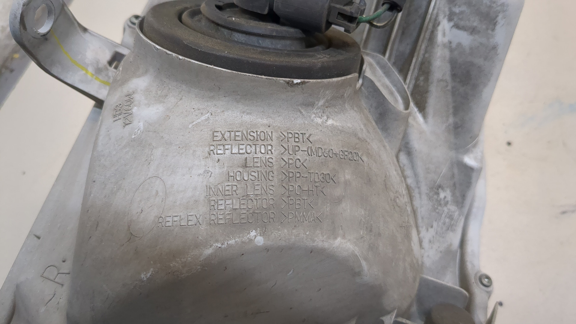 Фара правая