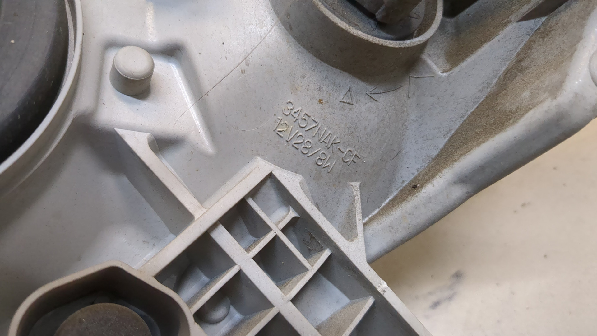 Фара правая