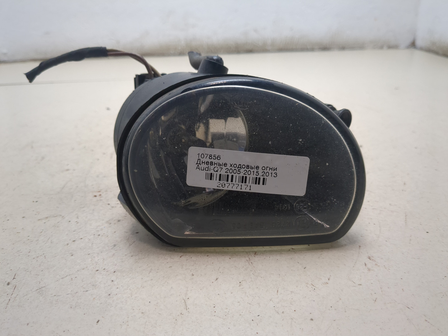 Фара противотуманная левая