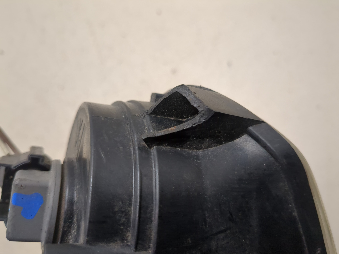 Фара противотуманная левая