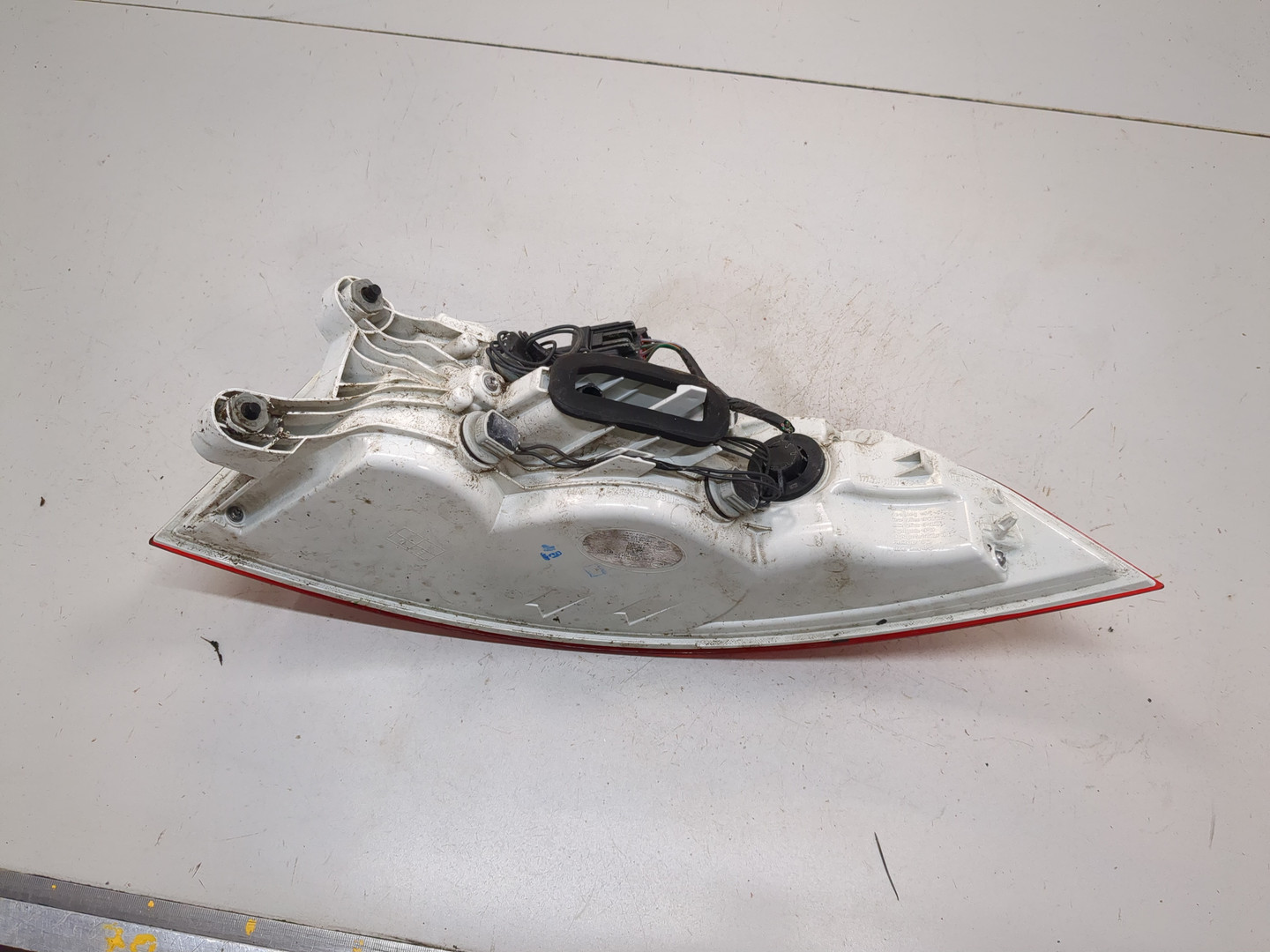 Фонарь задний левый