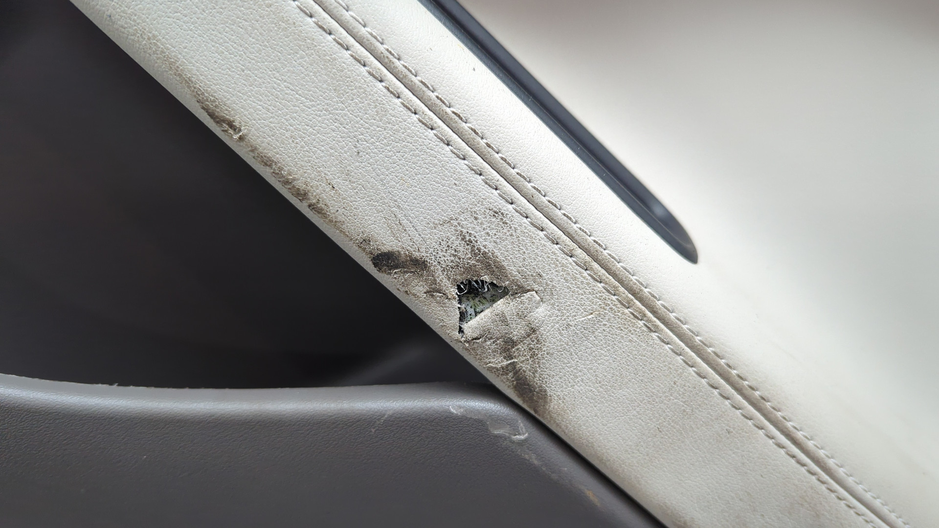 Дверь задняя правая