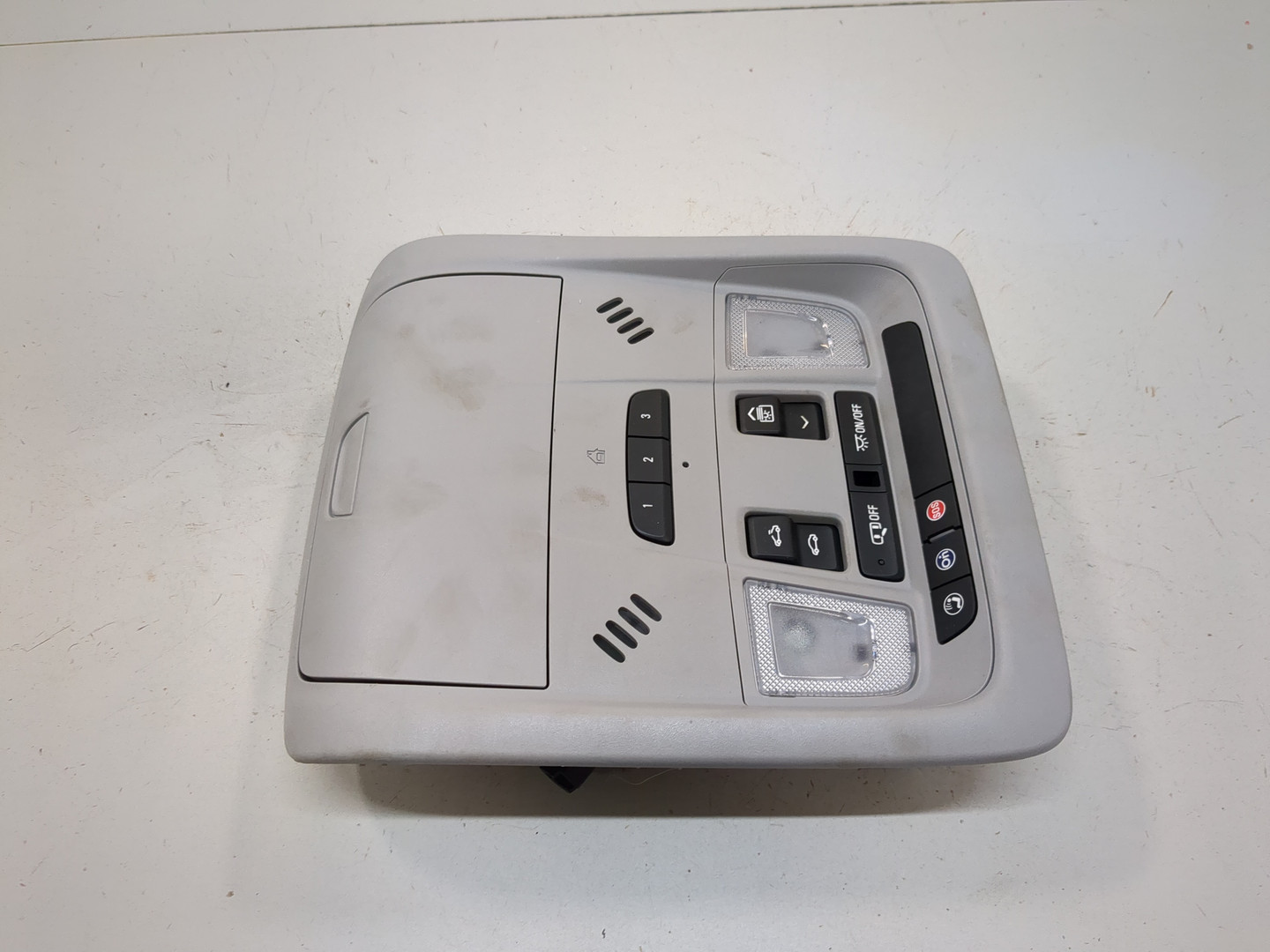 Плафон салонный