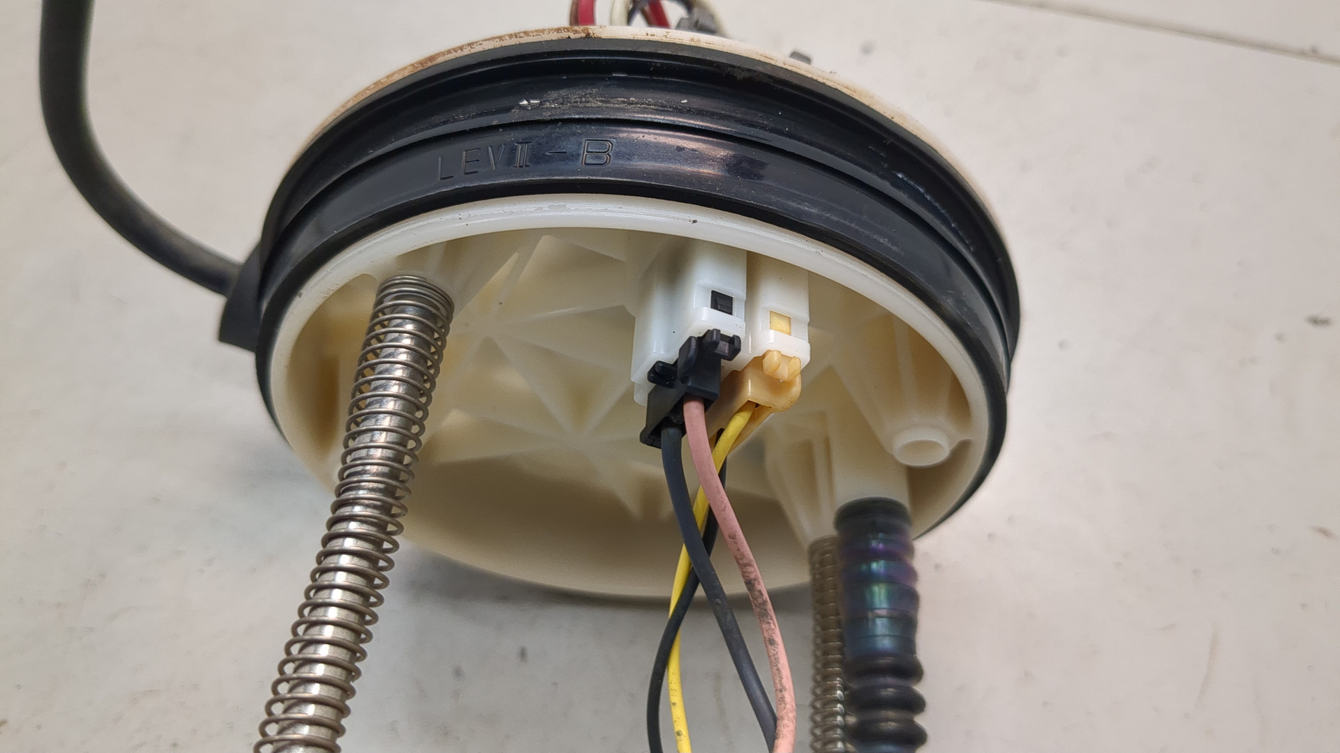 Насос топливный электрический