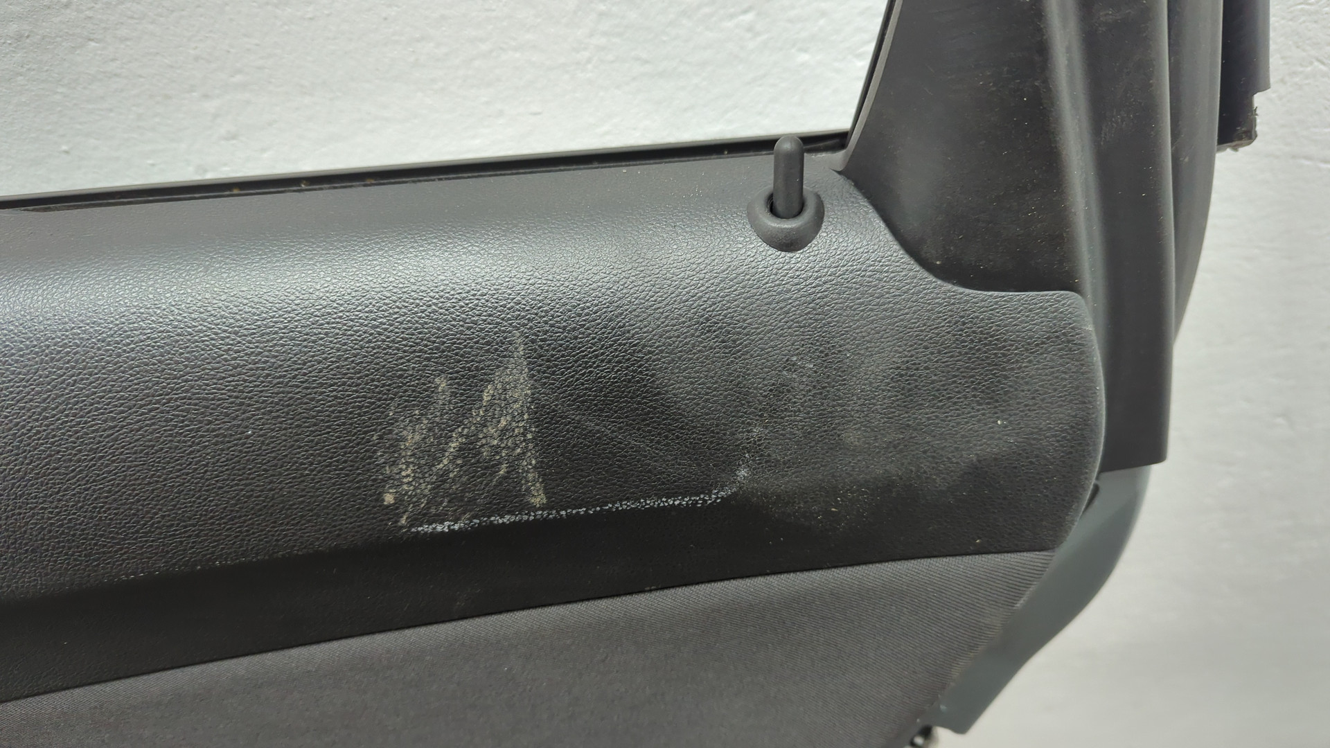 Дверь задняя правая