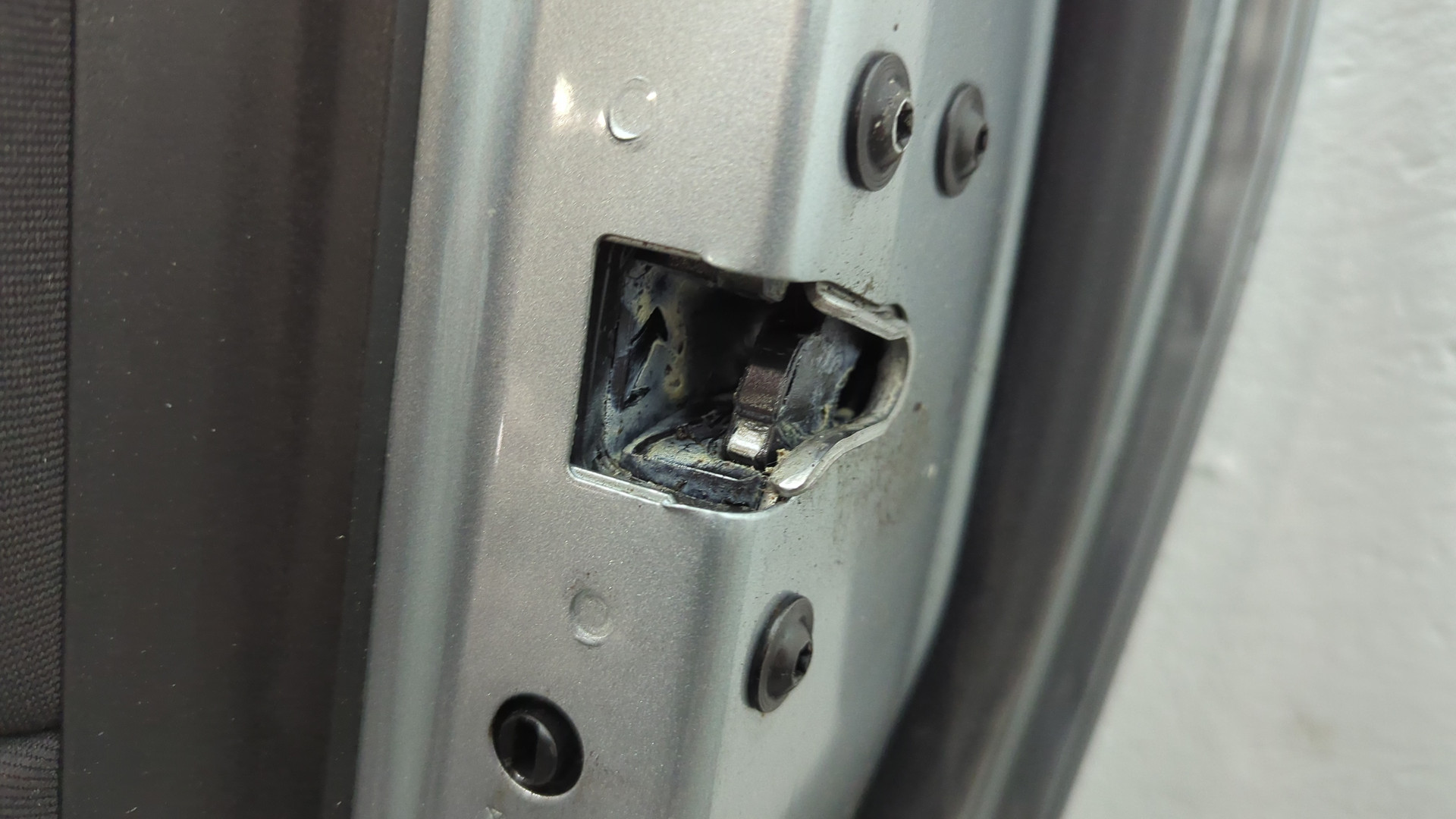 Дверь задняя правая