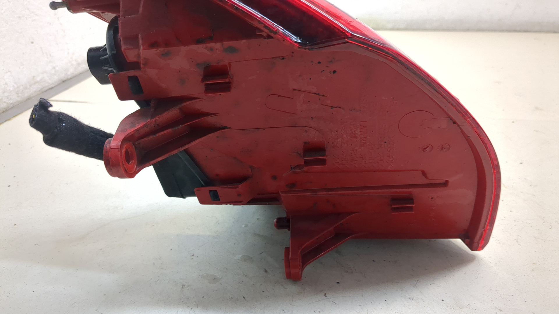 Фонарь задний правый