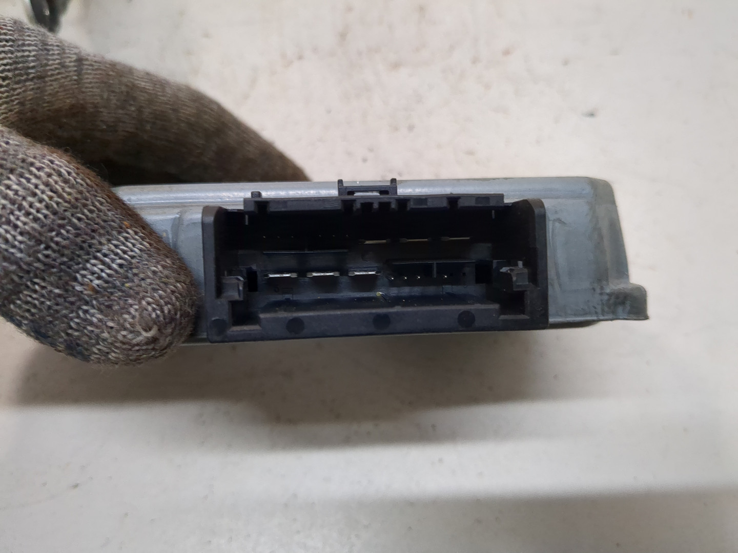 Преобразователь напряжения (адаптер)