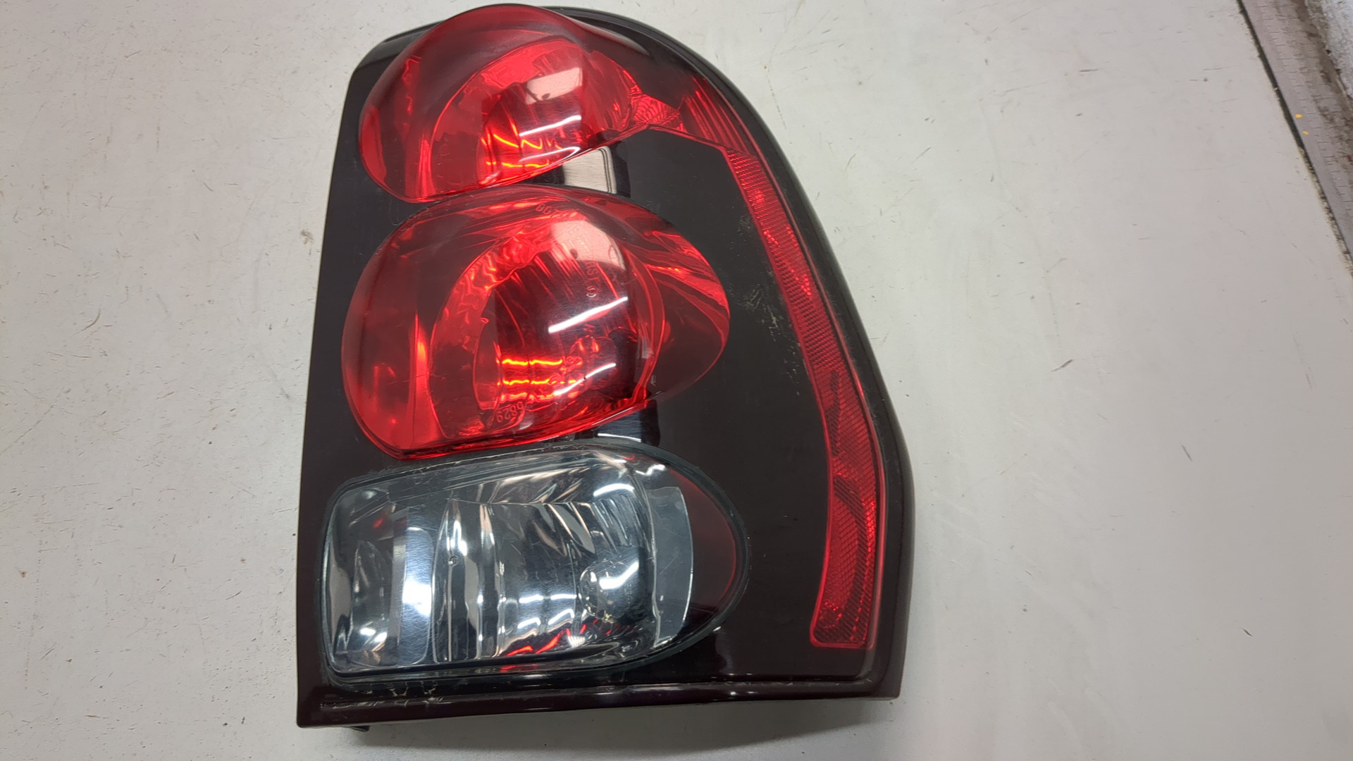 Фонарь задний правый