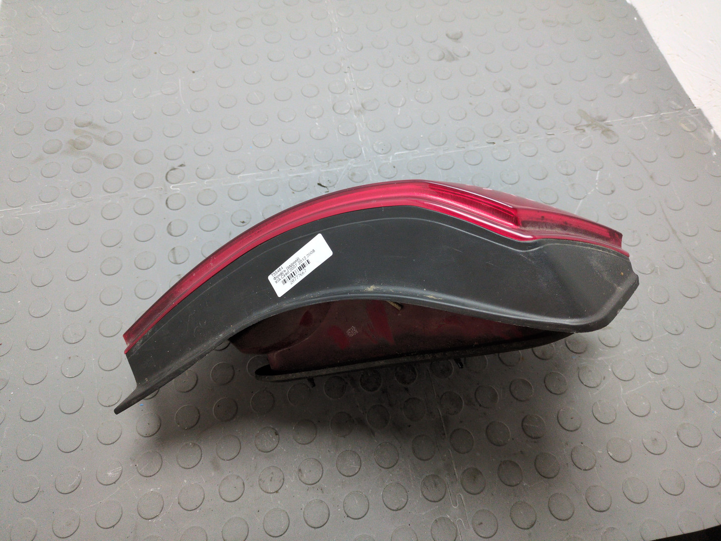 Фонарь задний левый